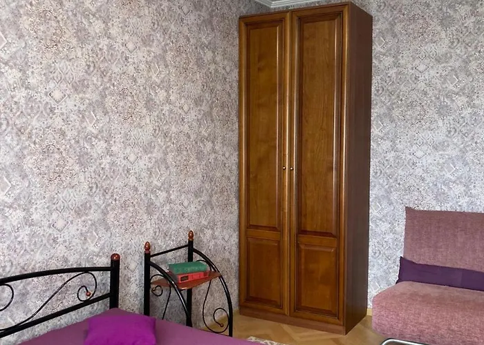 New With 2 Isolated Bedrooms * 利沃夫