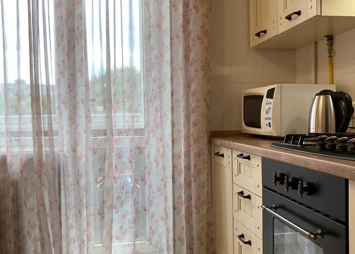 公寓 New With 2 Isolated Bedrooms *