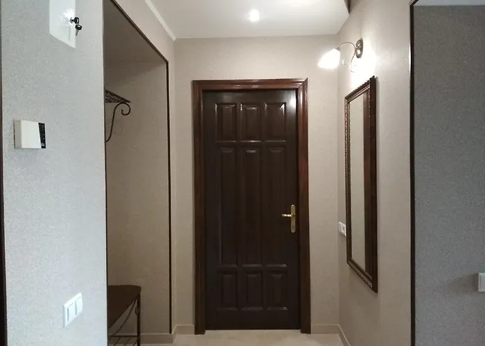 New With 2 Isolated Bedrooms 公寓 *